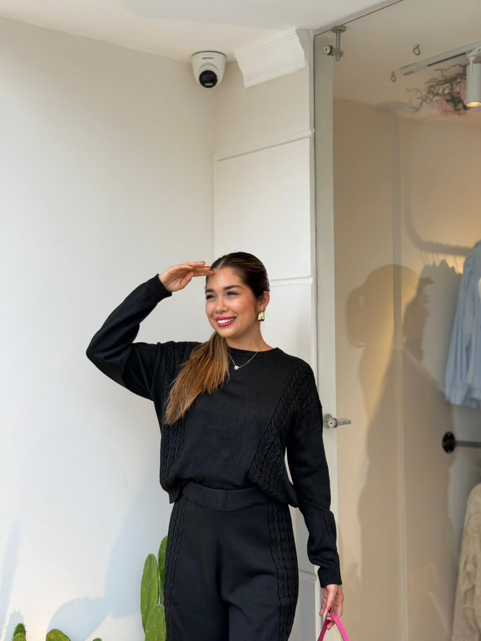 NEGRO